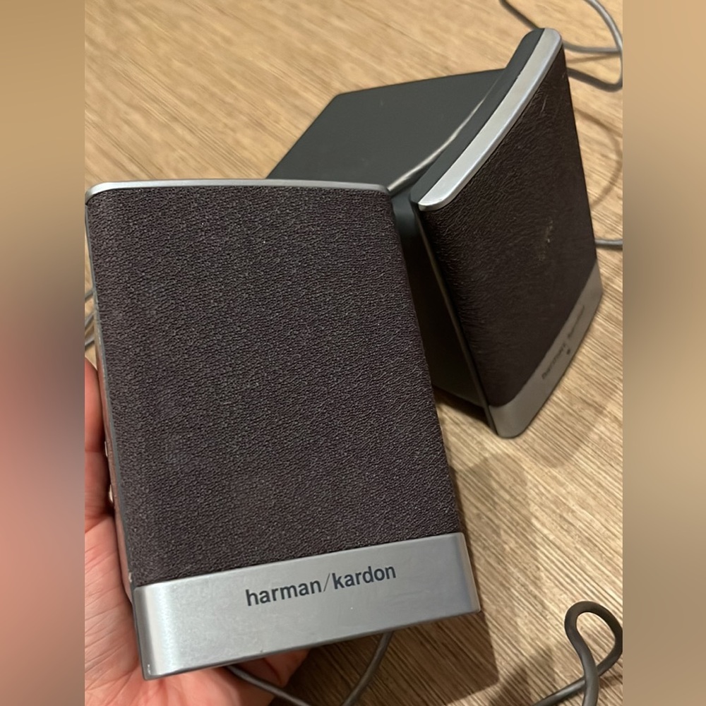 Harman Kardon Speakers HP 5187-2105 DC 12V 1A Wired 1.5mm Plug for computer